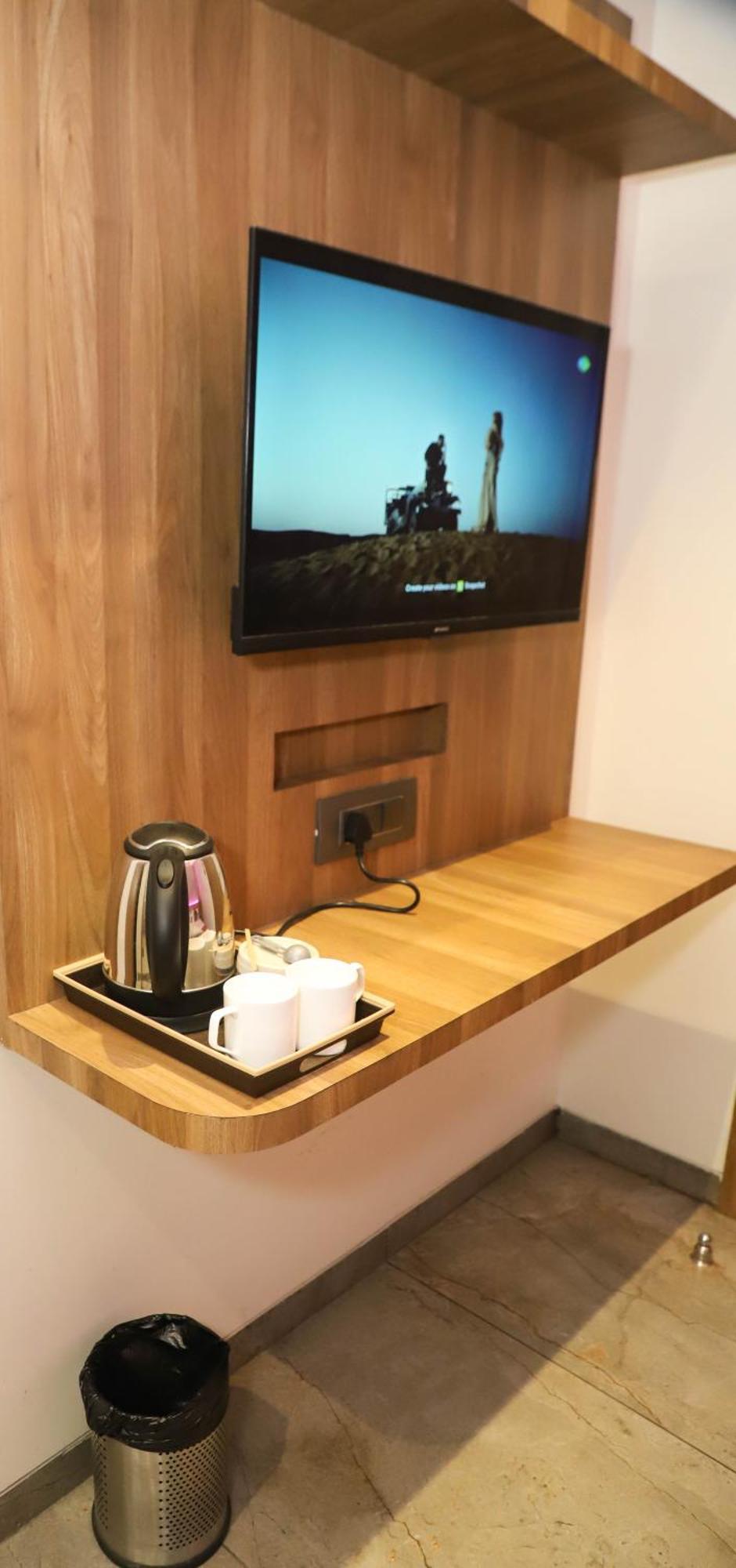 Hotel Aura Inn Airoli ,Digha 纳威孟买 外观 照片