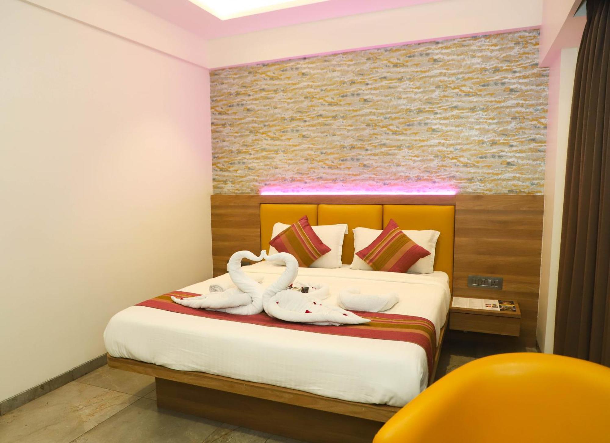 Hotel Aura Inn Airoli ,Digha 纳威孟买 外观 照片
