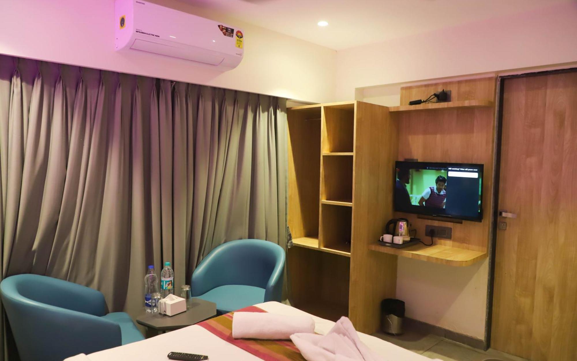 Hotel Aura Inn Airoli ,Digha 纳威孟买 外观 照片